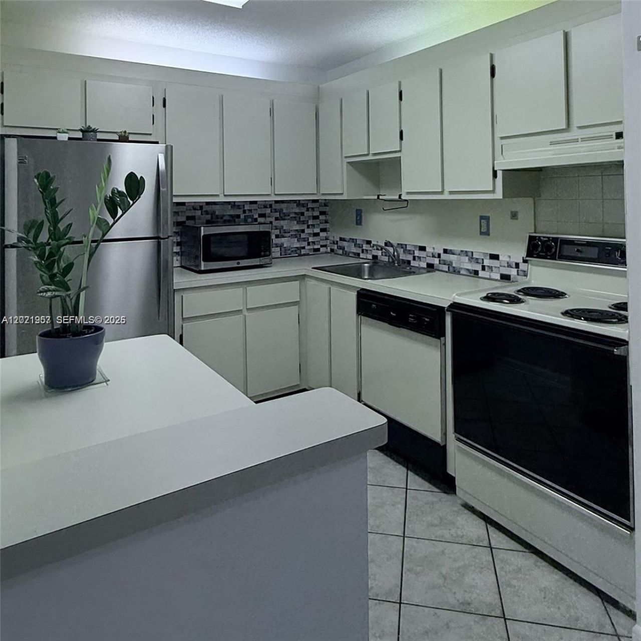 4760 NW 102nd Ave , Unit 104-12, Doral, FL 33178 Photo