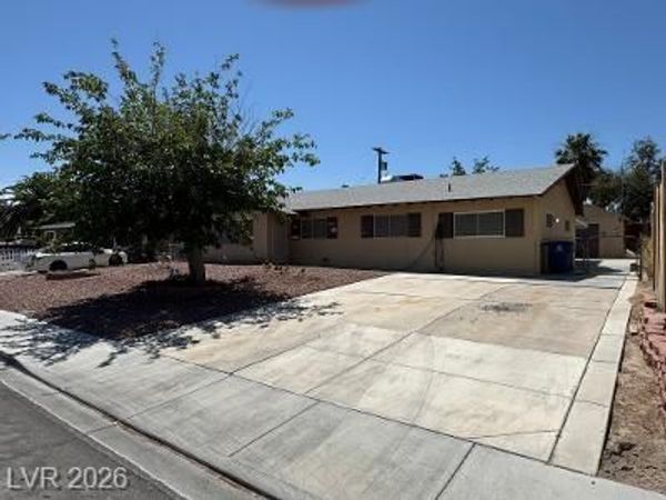 3809 Millwood Avenue, Las Vegas, NV 89121