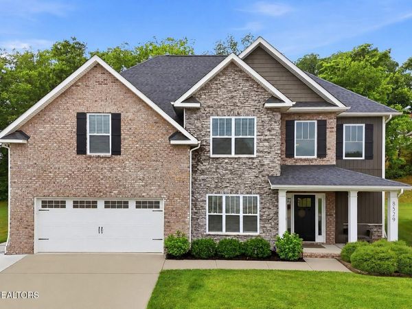 8529 Creek Valley Lane, Knoxville, TN 37931