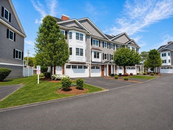 1975 Middlesex St, Unit 72, Lowell, MA 01851