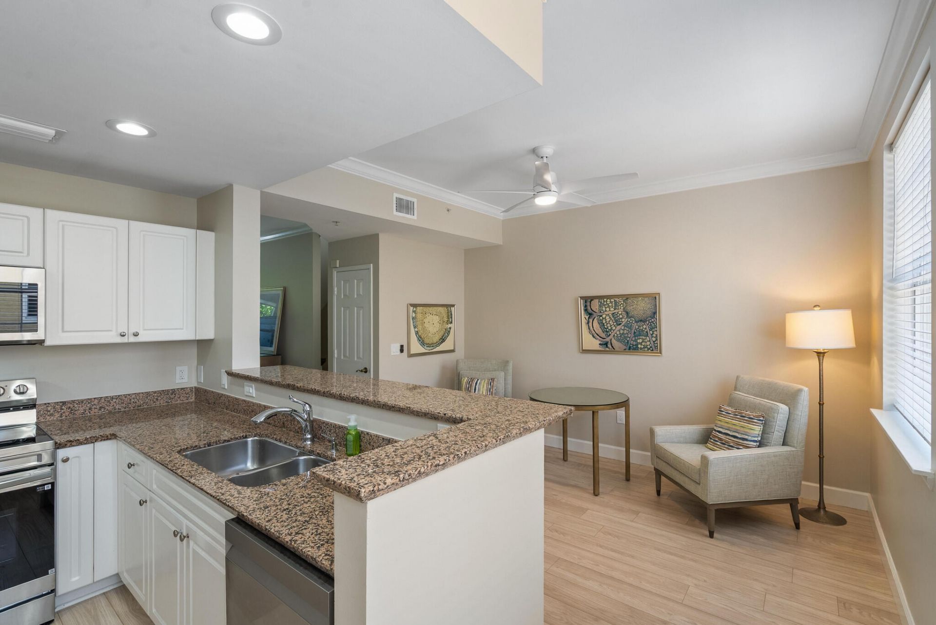 610 Fern Street, West Palm Beach, FL 33401 Photo