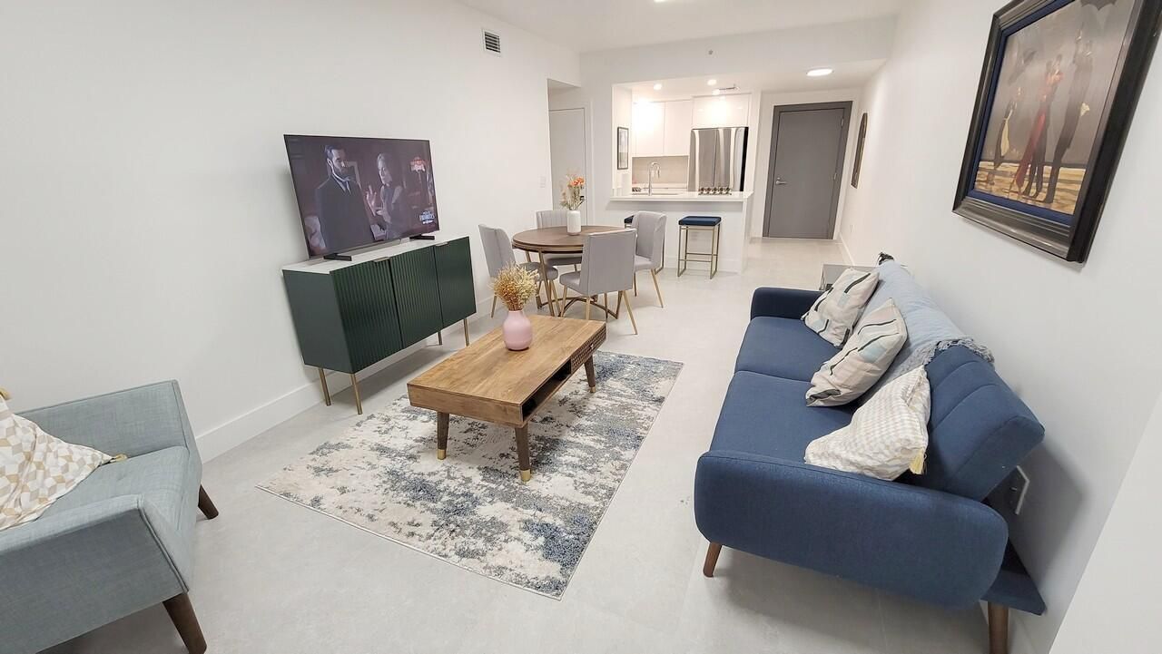 185 SE 14th Terrace, Unit 2402, Miami, FL 33131 Photo