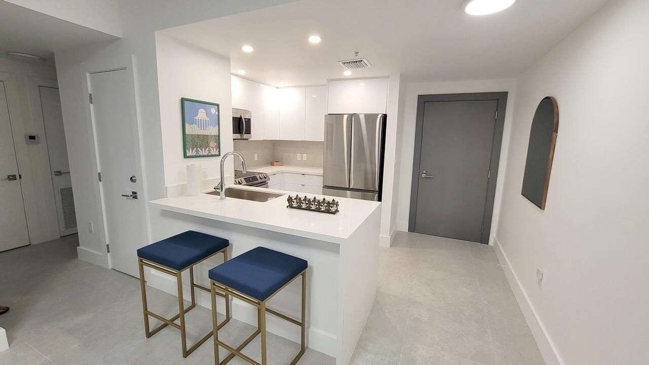 185 SE 14th Terrace, Unit 2402, Miami, FL 33131 Photo