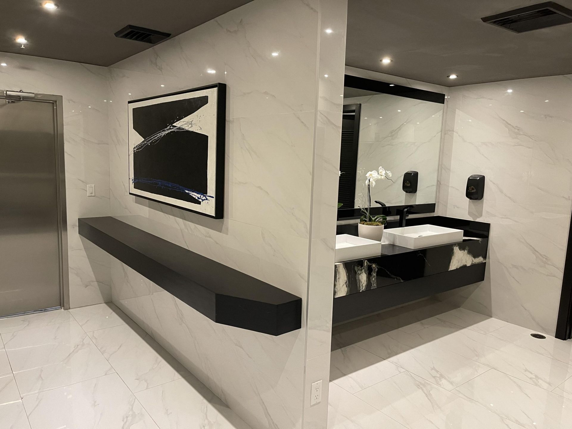 185 SE 14th Terrace, Unit 2402, Miami, FL 33131 Photo