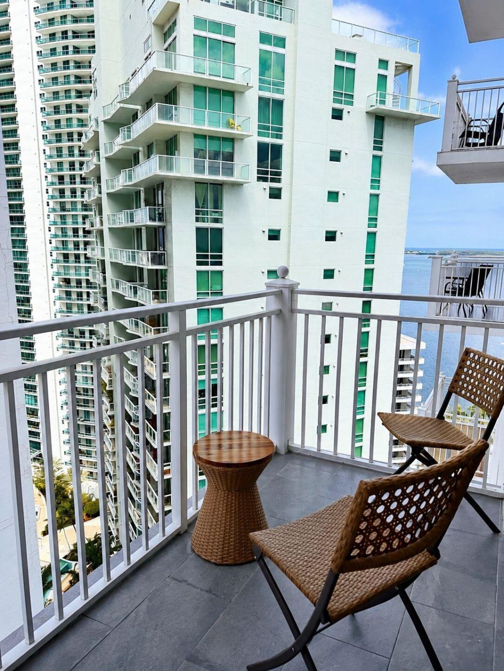 185 SE 14th Terrace, Unit 2402, Miami, FL 33131 Photo