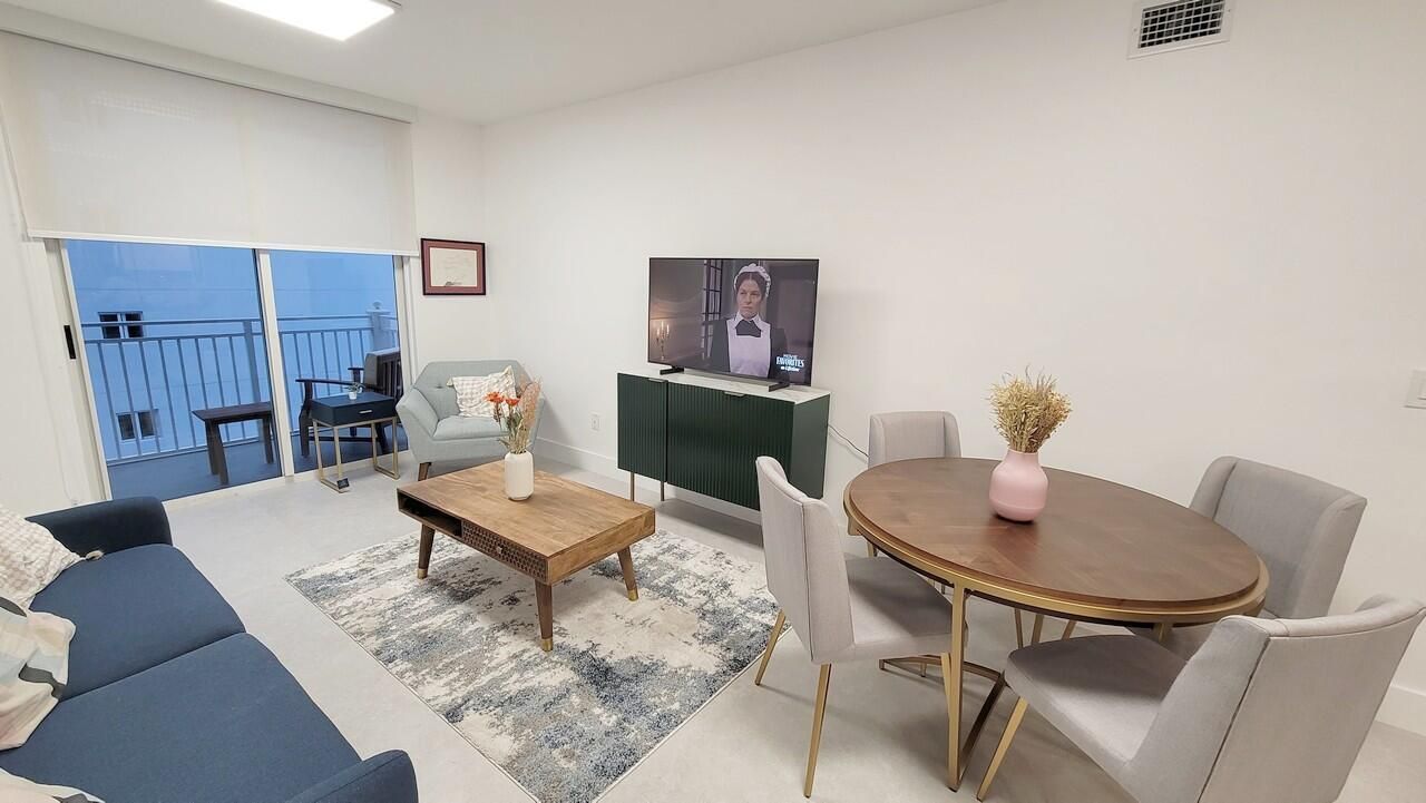 185 SE 14th Terrace, Unit 2402, Miami, FL 33131 Photo
