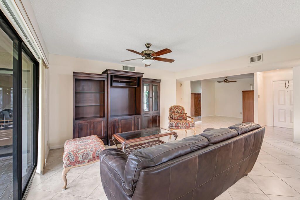 10851 Palm Lake Avenue, Unit 101, Boynton Beach, FL 33437 Photo