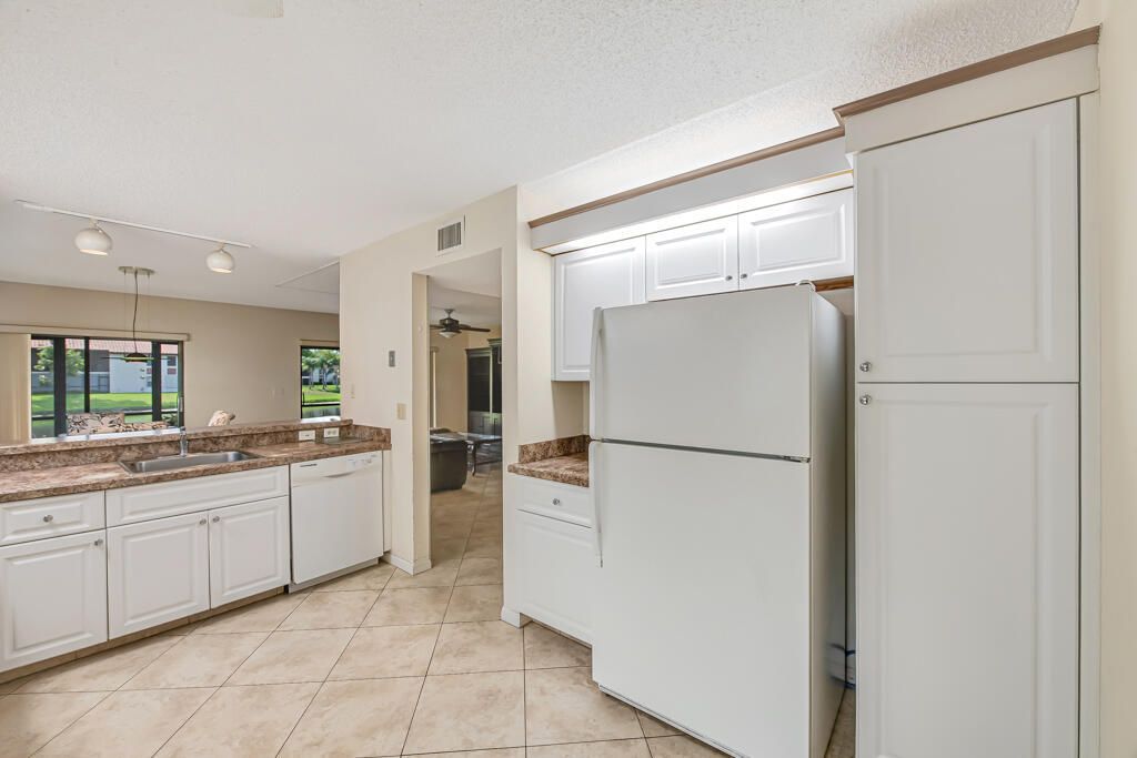 10851 Palm Lake Avenue, Unit 101, Boynton Beach, FL 33437 Photo