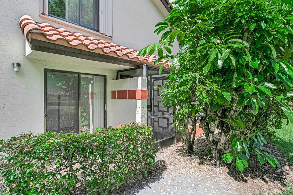 10851 Palm Lake Avenue, Unit 101, Boynton Beach, FL 33437 Photo