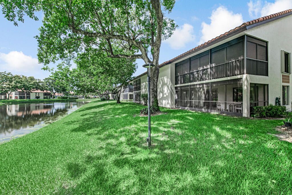 10851 Palm Lake Avenue, Unit 101, Boynton Beach, FL 33437 Photo