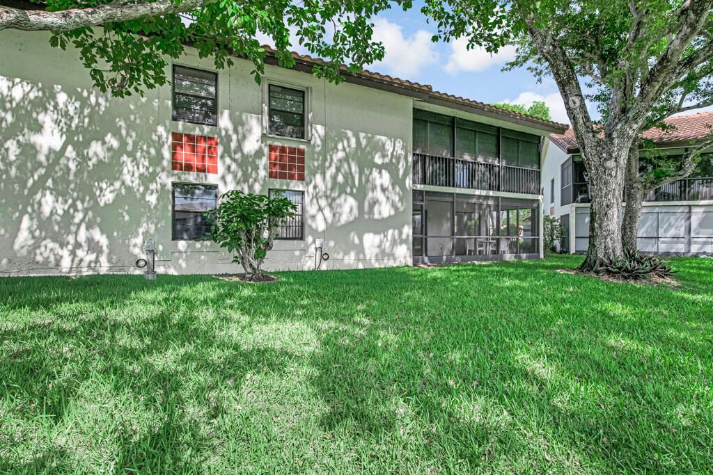 10851 Palm Lake Avenue, Unit 101, Boynton Beach, FL 33437 Photo