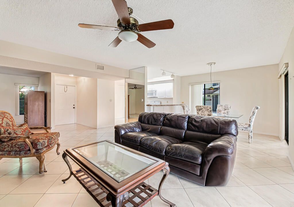 10851 Palm Lake Avenue, Unit 101, Boynton Beach, FL 33437 Photo