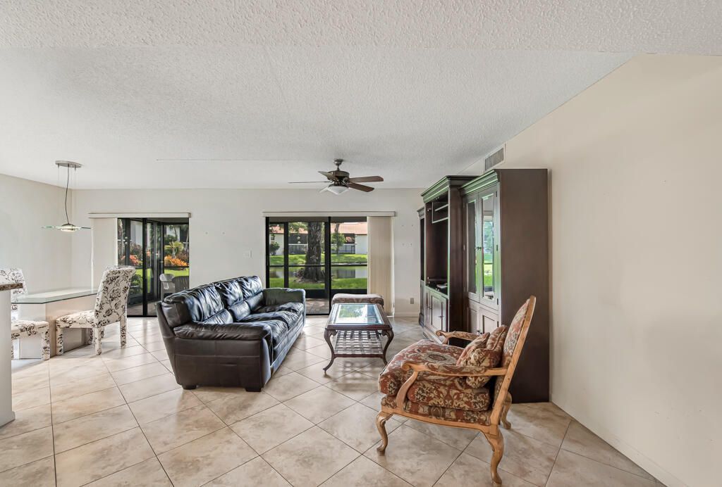 10851 Palm Lake Avenue, Unit 101, Boynton Beach, FL 33437 Photo