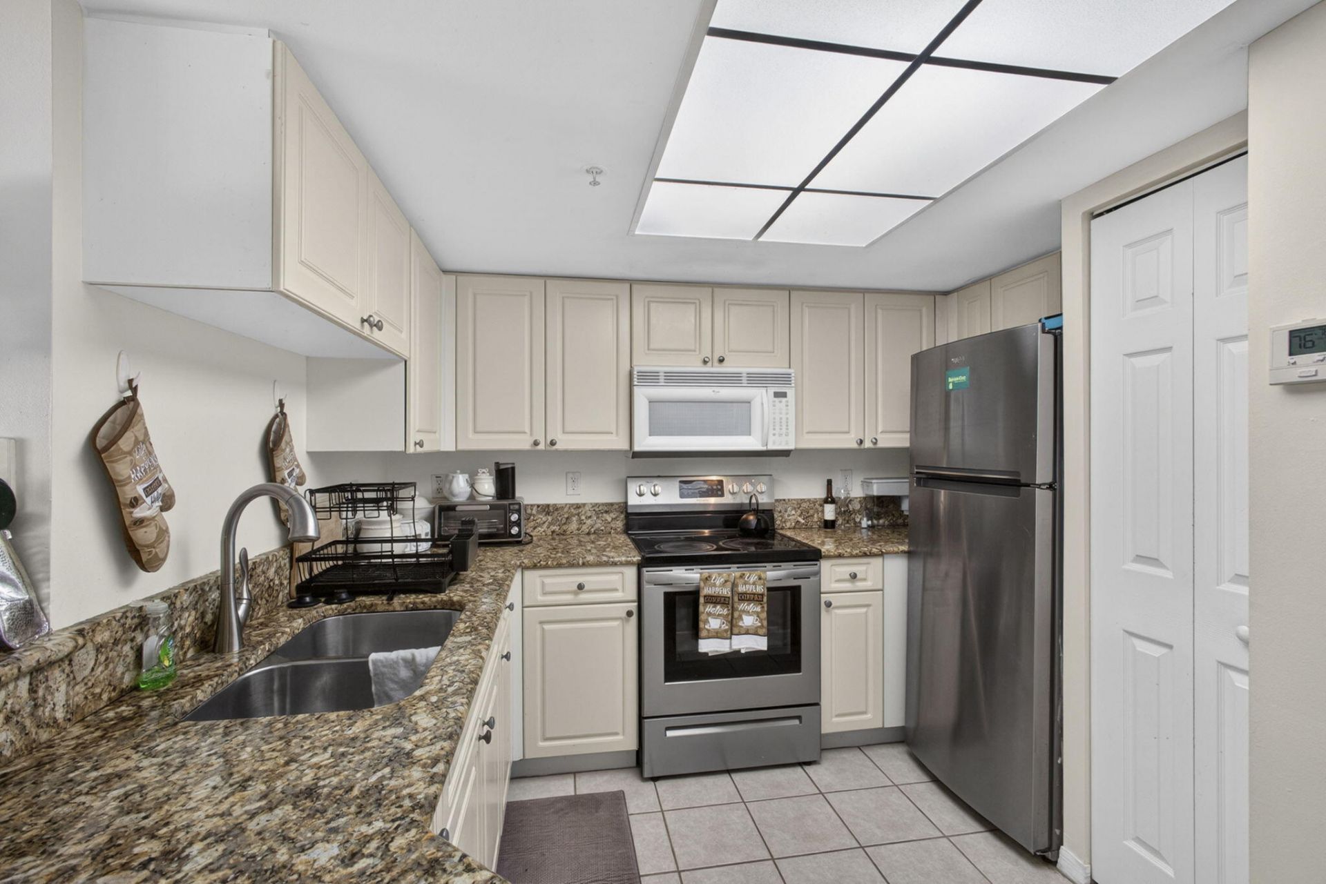 800 S Crestwood Ct Court S, Unit 809, Royal Palm Beach, FL 33411 Photo