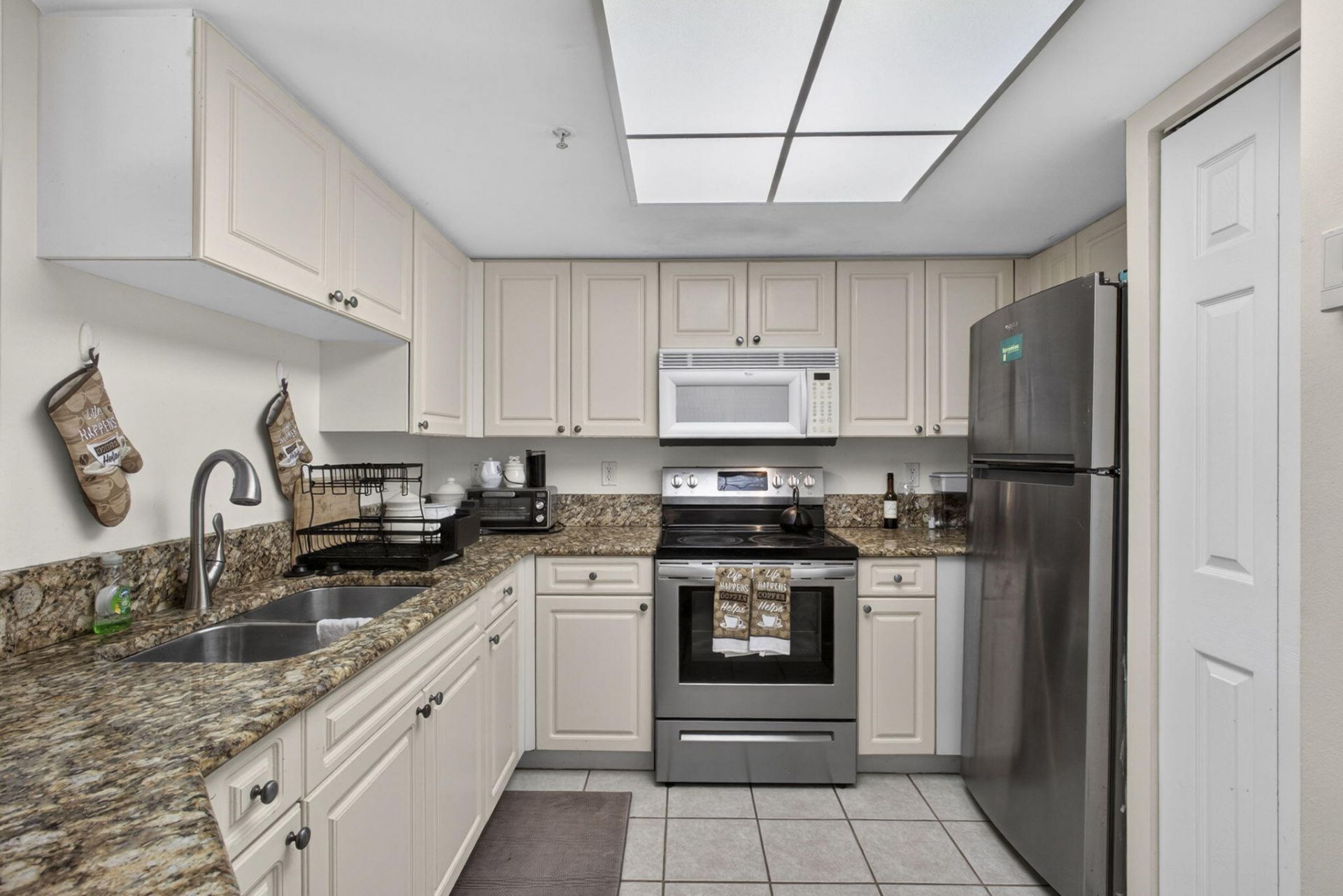 800 S Crestwood Ct Court S, Unit 809, Royal Palm Beach, FL 33411 Photo