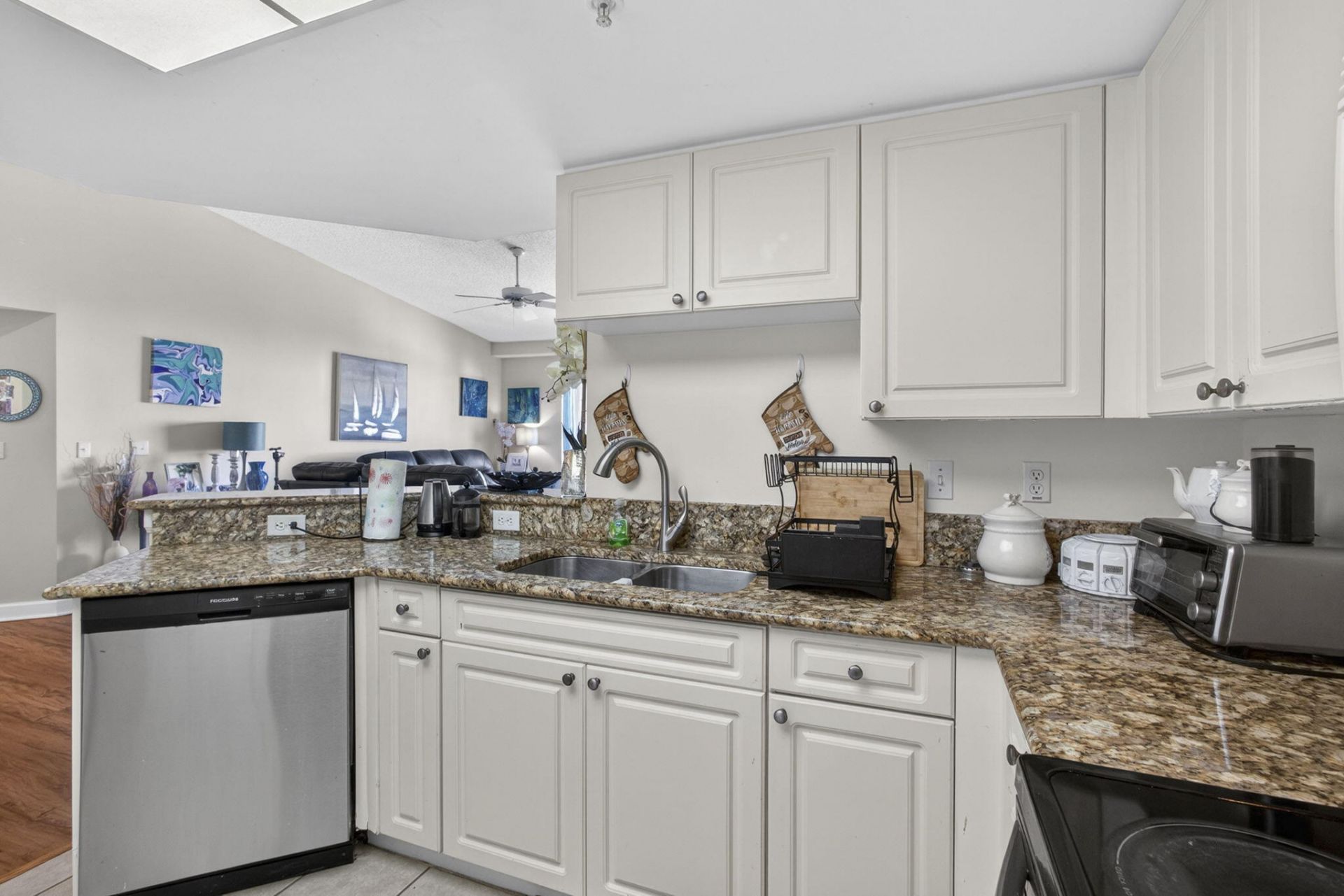 800 S Crestwood Ct Court S, Unit 809, Royal Palm Beach, FL 33411 Photo