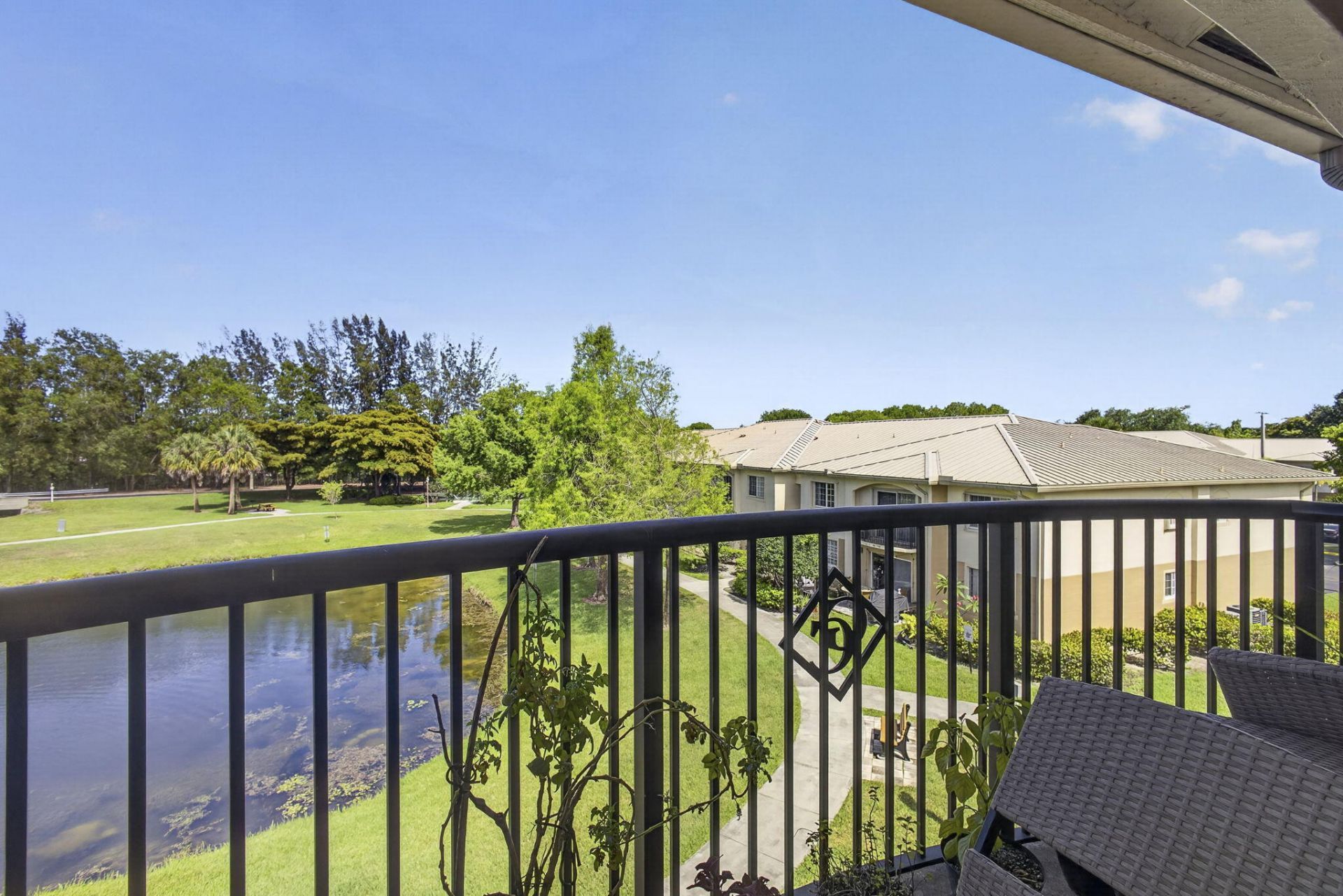 800 S Crestwood Ct Court S, Unit 809, Royal Palm Beach, FL 33411 Photo