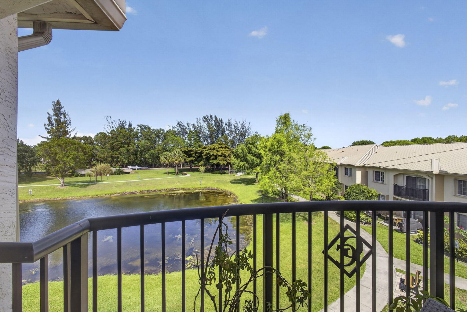 800 S Crestwood Ct Court S, Unit 809, Royal Palm Beach, FL 33411 Photo