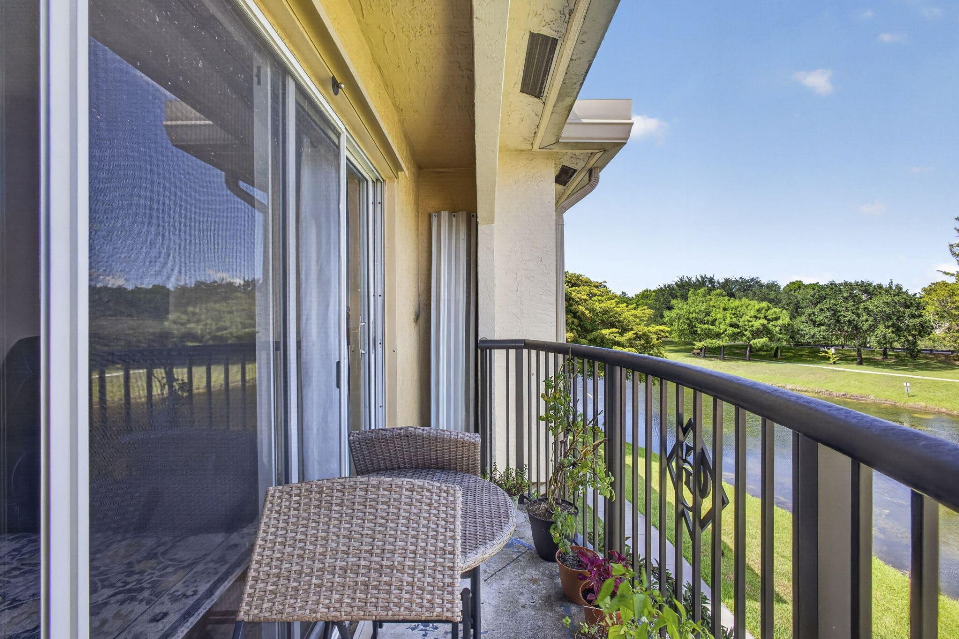 800 S Crestwood Ct Court S, Unit 809, Royal Palm Beach, FL 33411 Photo