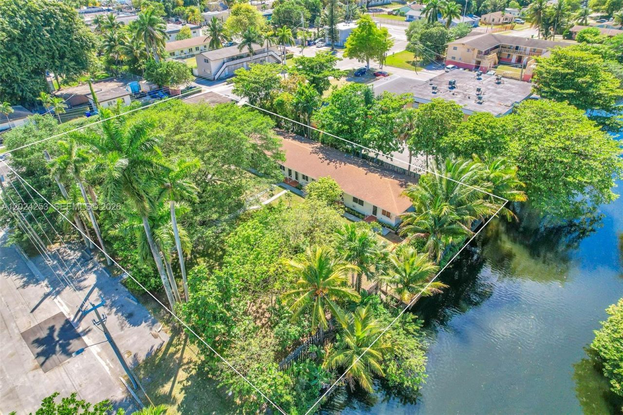 8440 NE 1st Ave, Unit 1, Miami, FL 33138 Photo