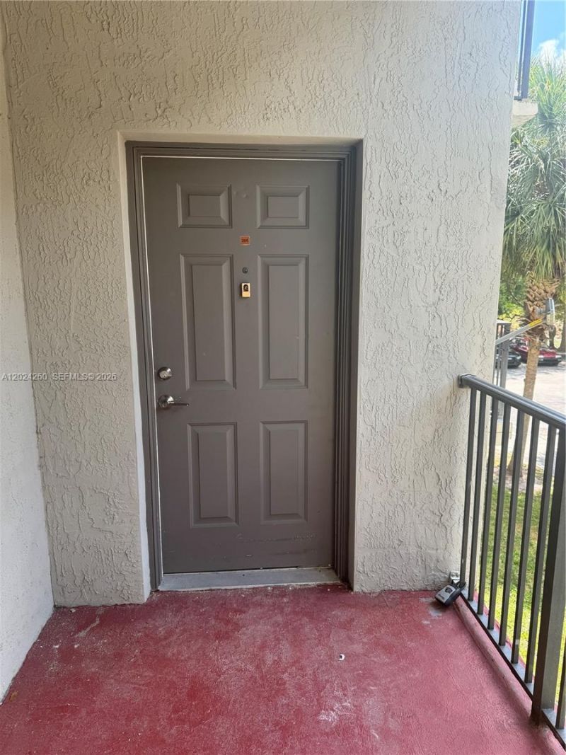 2851 Riverside Dr , Unit 205-N, Coral Springs, FL 33065 Photo