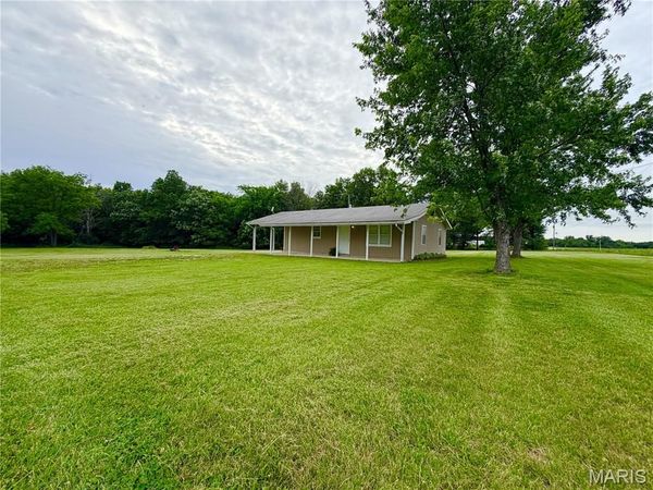 22731 Hayes Road, Center, MO 63436
