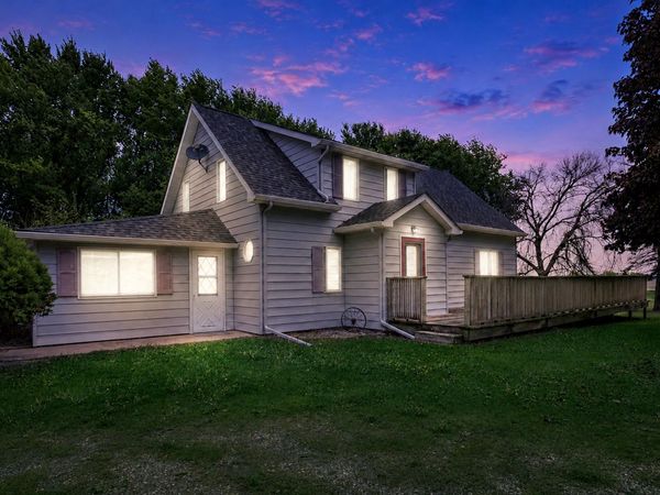 18863 890th Avenue , Albert Lea, MN 56007