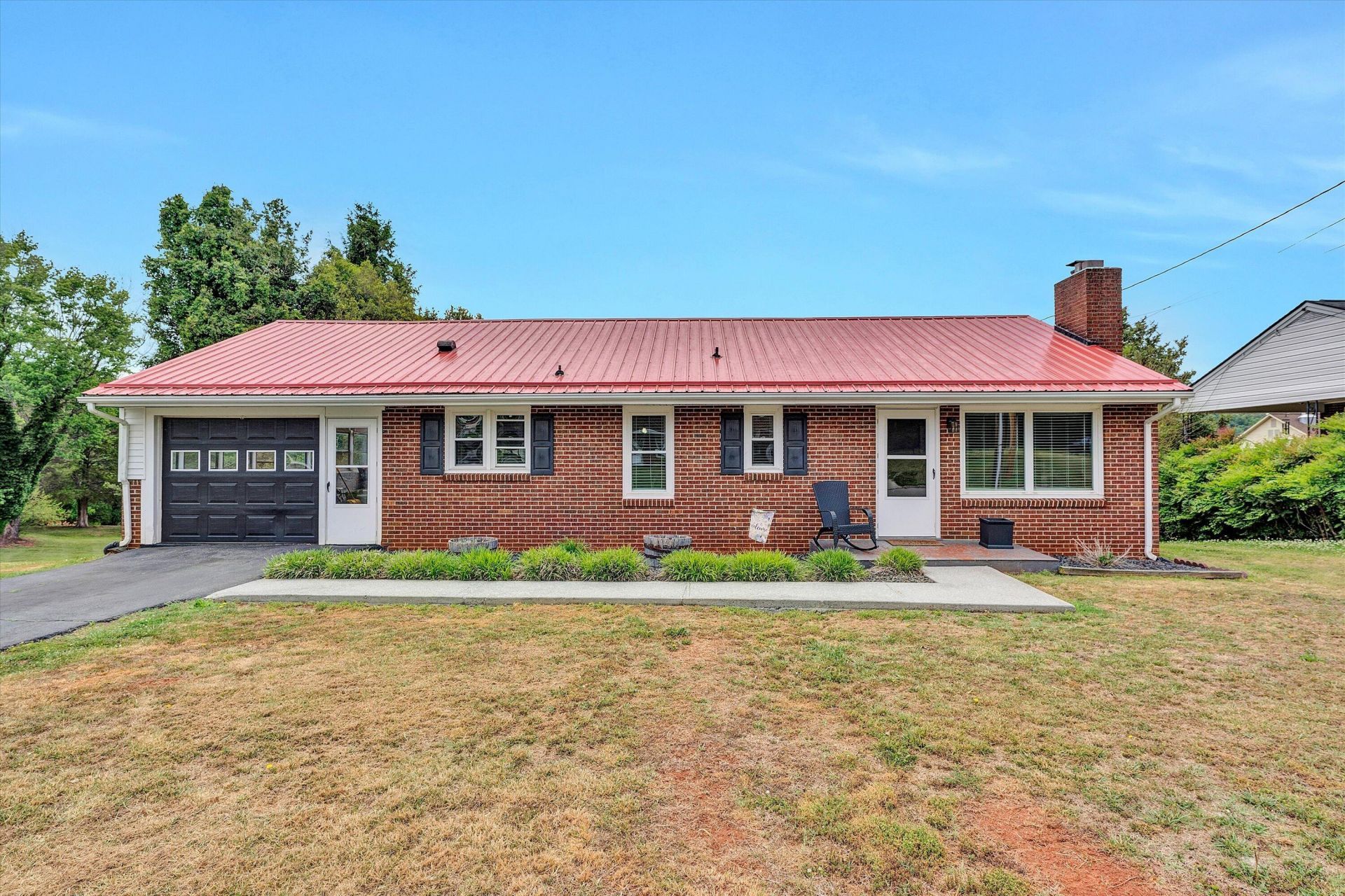 90 Ann Sink St, Rocky Mount, VA 24151 Main Photo