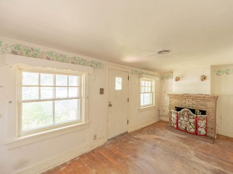 Main Photo