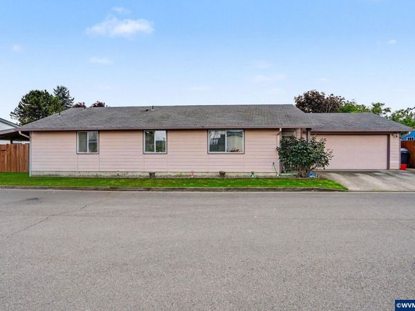 3030 Hollyridge Lp, Salem, OR 97305