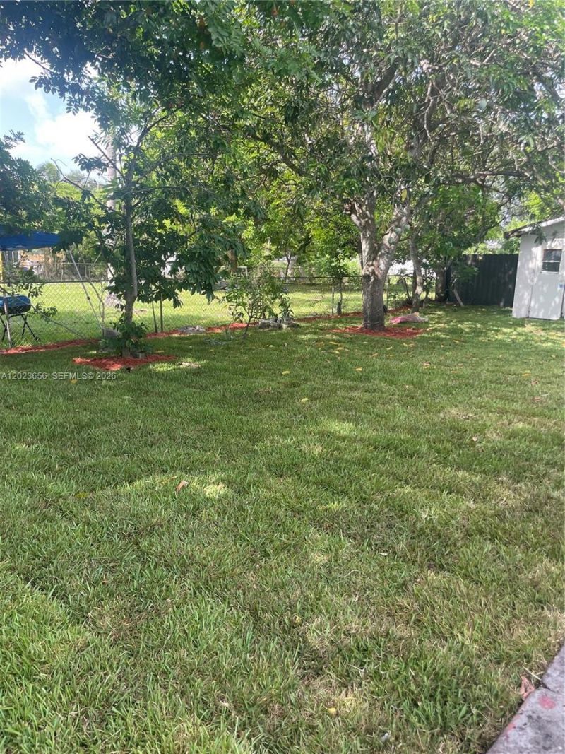 1225 NW 189th Ter, Miami Gardens, FL 33169 Photo