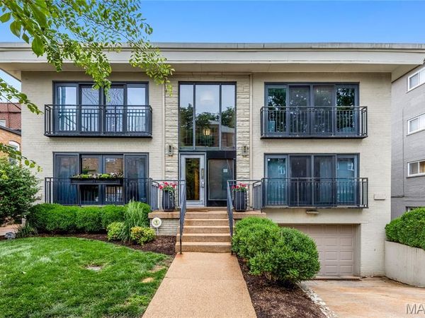 610 Forest Court , Unit 1, Clayton, MO 63105