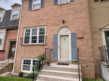 9710 LAKEPOINTE DRIVE, BURKE, VA 22015