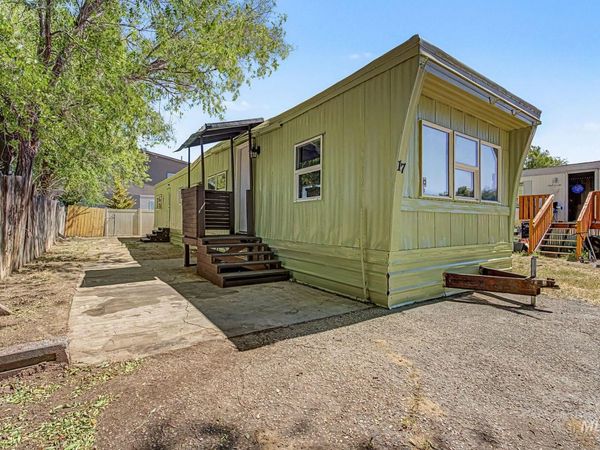501 E 44th St# 17, Garden City, ID 83714