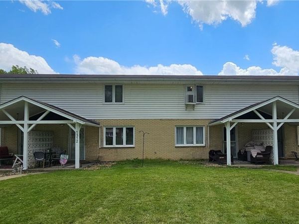 1308,1310,1312,1314 Willowbrook Rd, New Castle, PA 16101