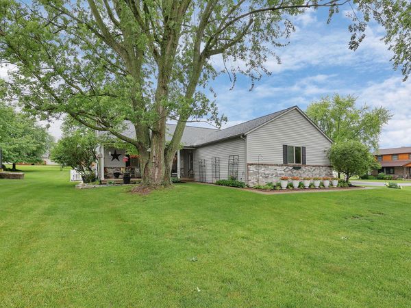 2185 Sequoya Trail, London, OH 43140