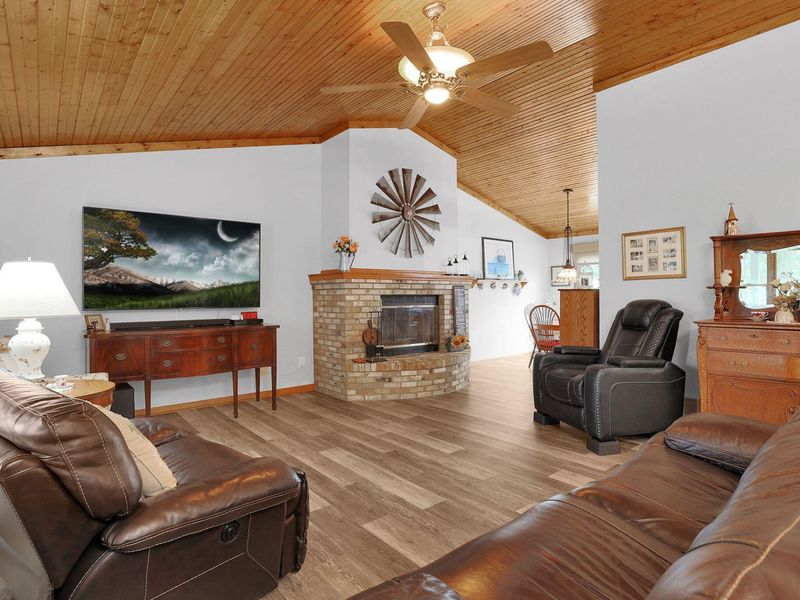 2185 Sequoya Trail, London, OH 43140 Photo 6