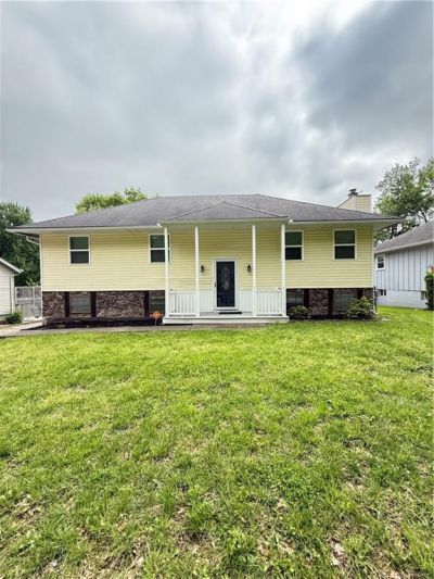 401 S Shrank Avenue, Independence, MO 64056 Main Photo