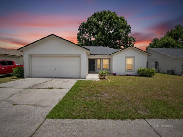 146 KINGS POND AVENUE , WINTER HAVEN, FL 33880