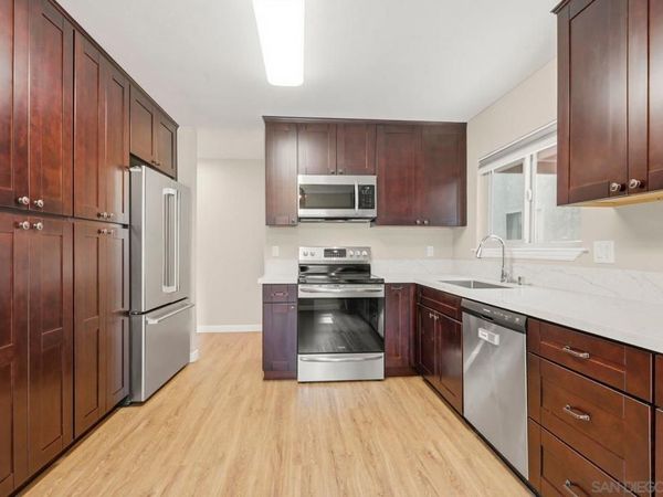 5513 Adobe Falls Rd, Unit 5, San Diego, CA 92120