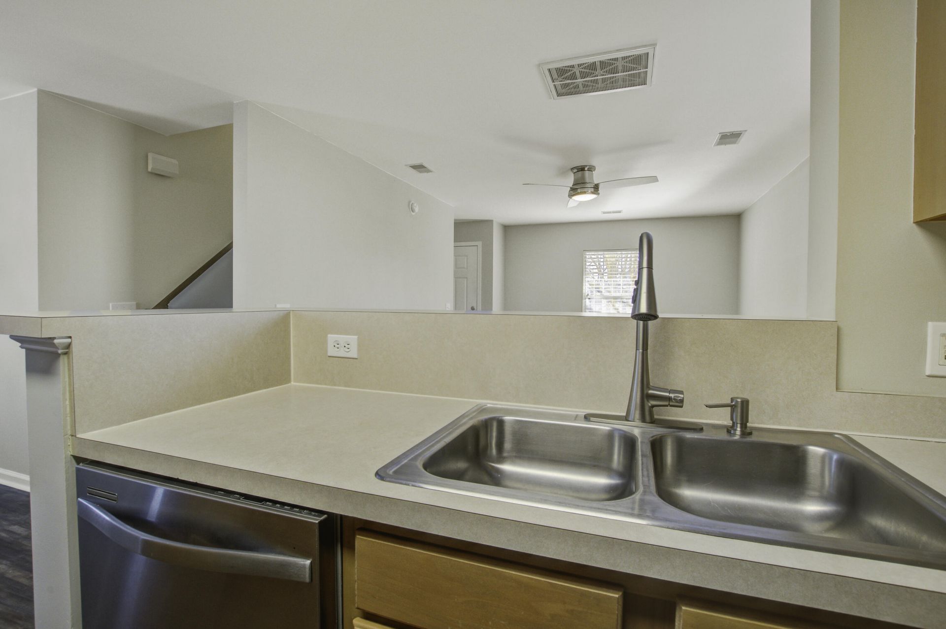 88 Blue Jasmine Lane Photo 16
