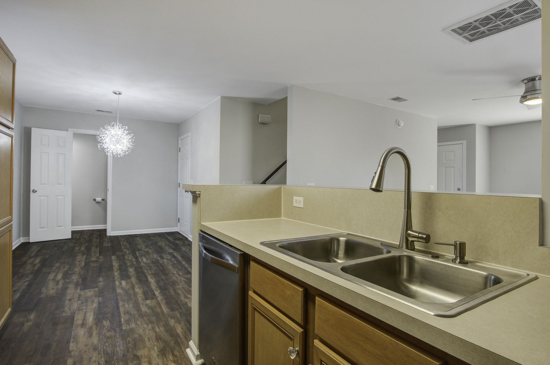 88 Blue Jasmine Lane Photo 17