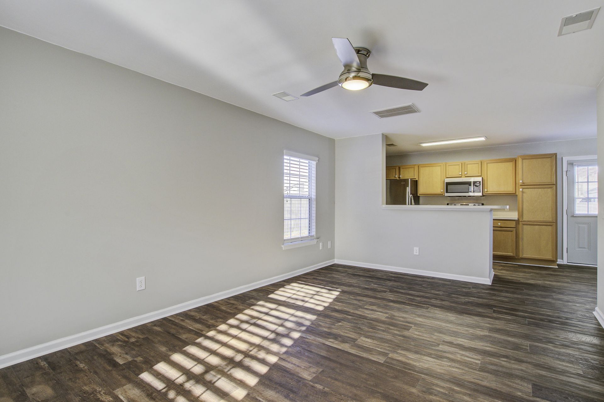 88 Blue Jasmine Lane Photo 8