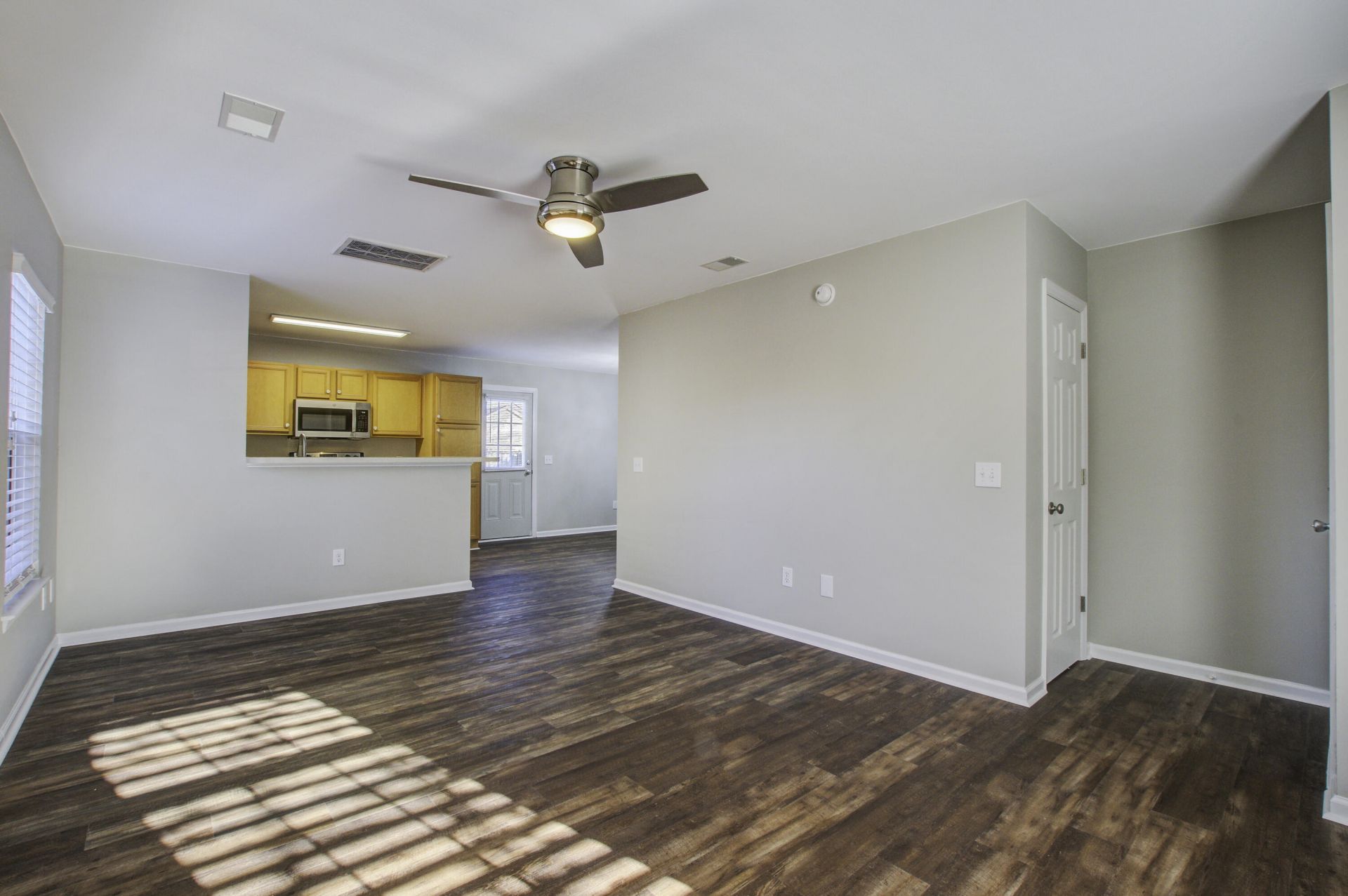 88 Blue Jasmine Lane Photo 9