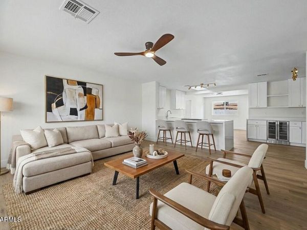 2507 W CORRINE Drive, Phoenix, AZ 85029