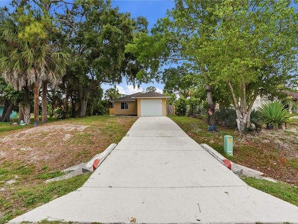 26311 Coventry LN , Unit 313, BONITA SPRINGS, FL 34135