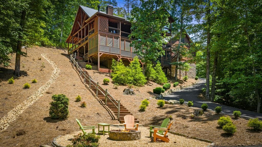 279 River Escape Drive, Ellijay, GA 30540 Main Photo