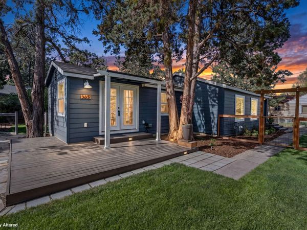 565 SE Woodland Boulevard, Bend, OR 97702