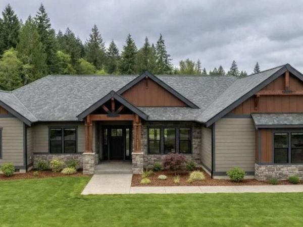1770 Porthill Loop, Bonners Ferry, ID 83805