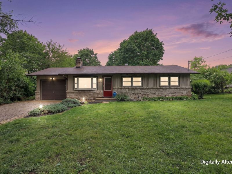1401 E Choctaw Drive, London, OH 43140 Photo 2